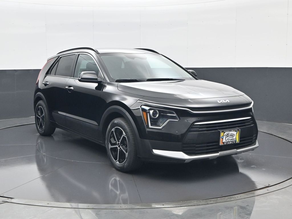 Used 2023 Kia Niro EX SUV