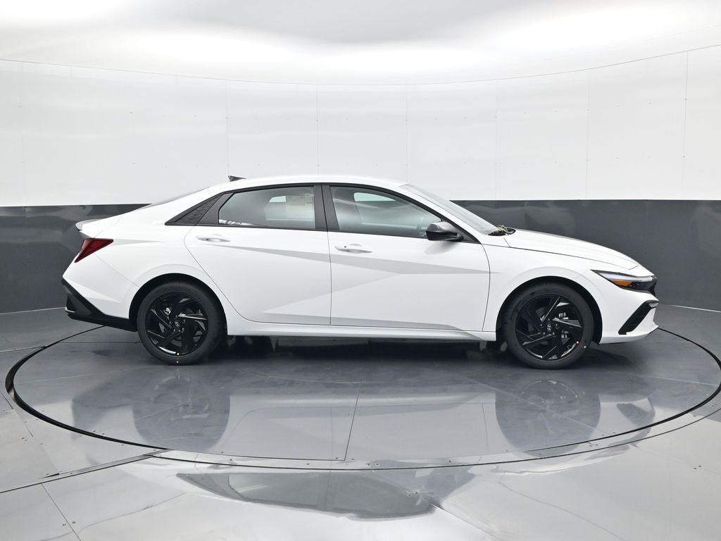 New 2026 Hyundai Elantra SEL Sport Sedan