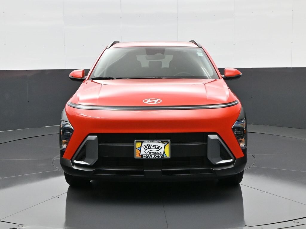 2025 Hyundai Kona SEL photo 2