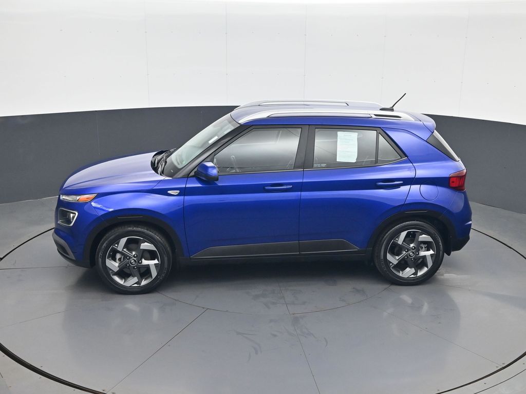 2023 Hyundai Venue Limited - Photo 20