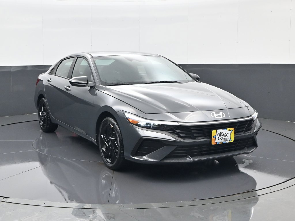 New 2026 Hyundai Elantra SEL Sport Sedan