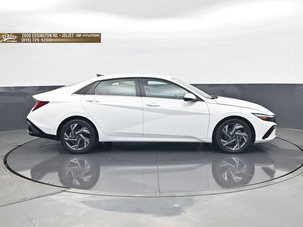 New 2026 Hyundai Elantra Limited Sedan