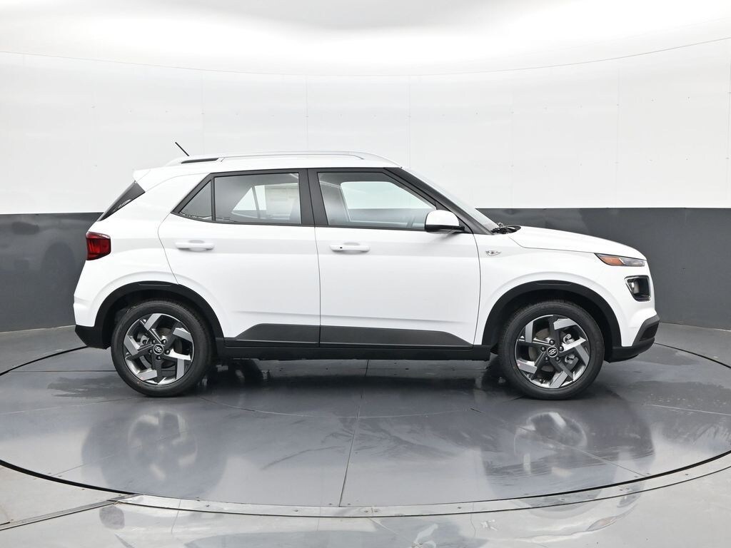 New 2026 Hyundai Venue SEL SUV