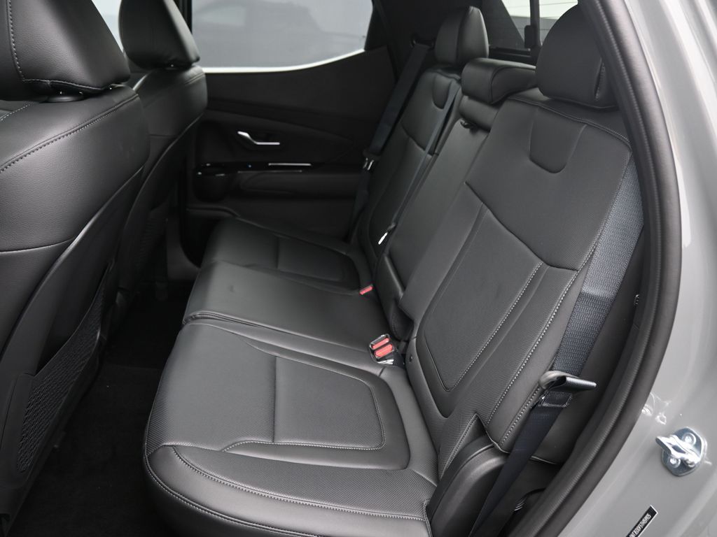 2026 Hyundai Santa Cruz Limited - Photo 12