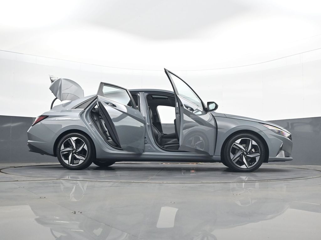 2021 Hyundai Elantra Limited - Photo 34