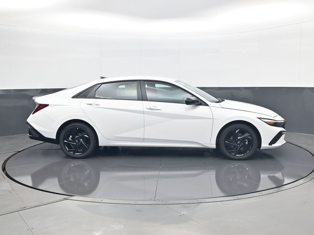 New 2026 Hyundai Elantra SEL Sport Sedan