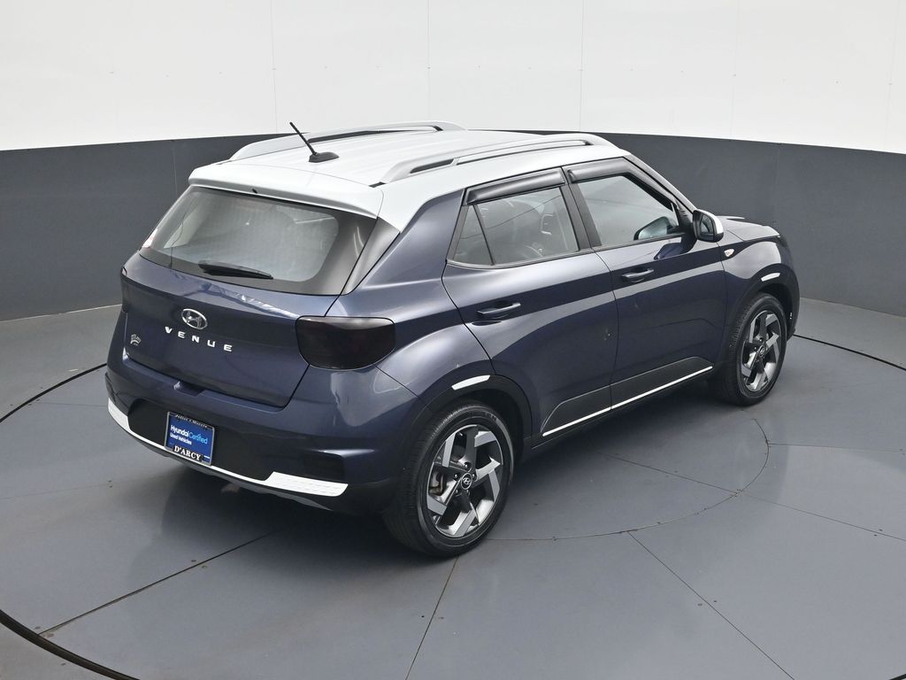 2024 Hyundai Venue Limited - Photo 18