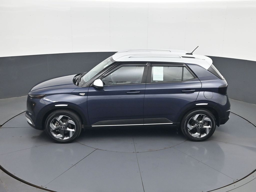 2024 Hyundai Venue Limited - Photo 21