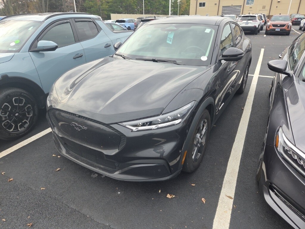 2021 Ford Mustang Mach-E Select photo 2