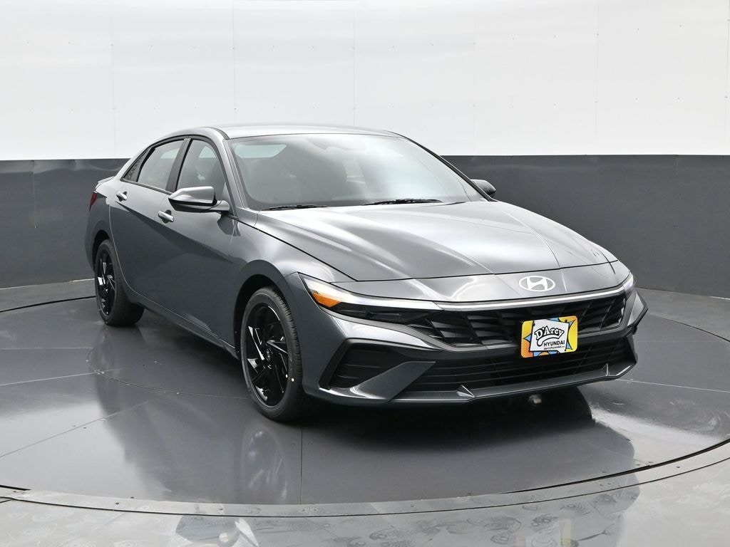 New 2026 Hyundai Elantra SEL Sport Sedan