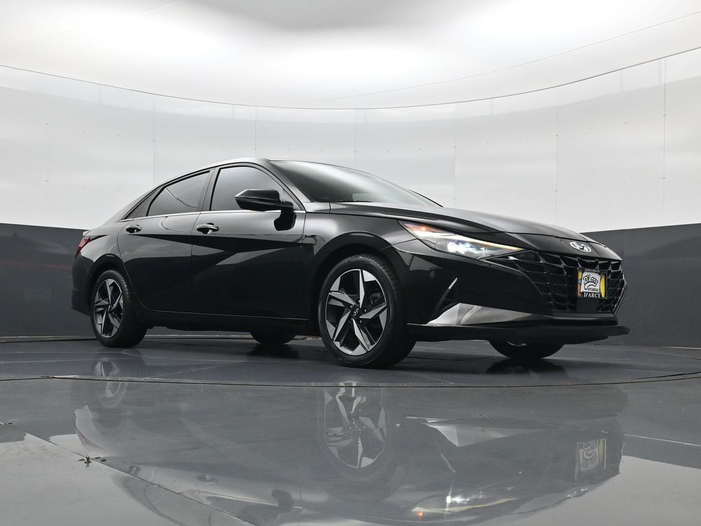 2023 Hyundai Elantra Limited - Photo 25