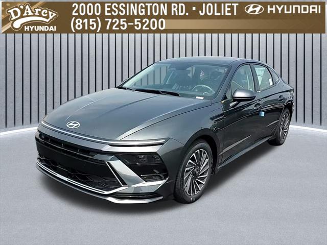 2025 Hyundai Sonata Hybrid Sedan 