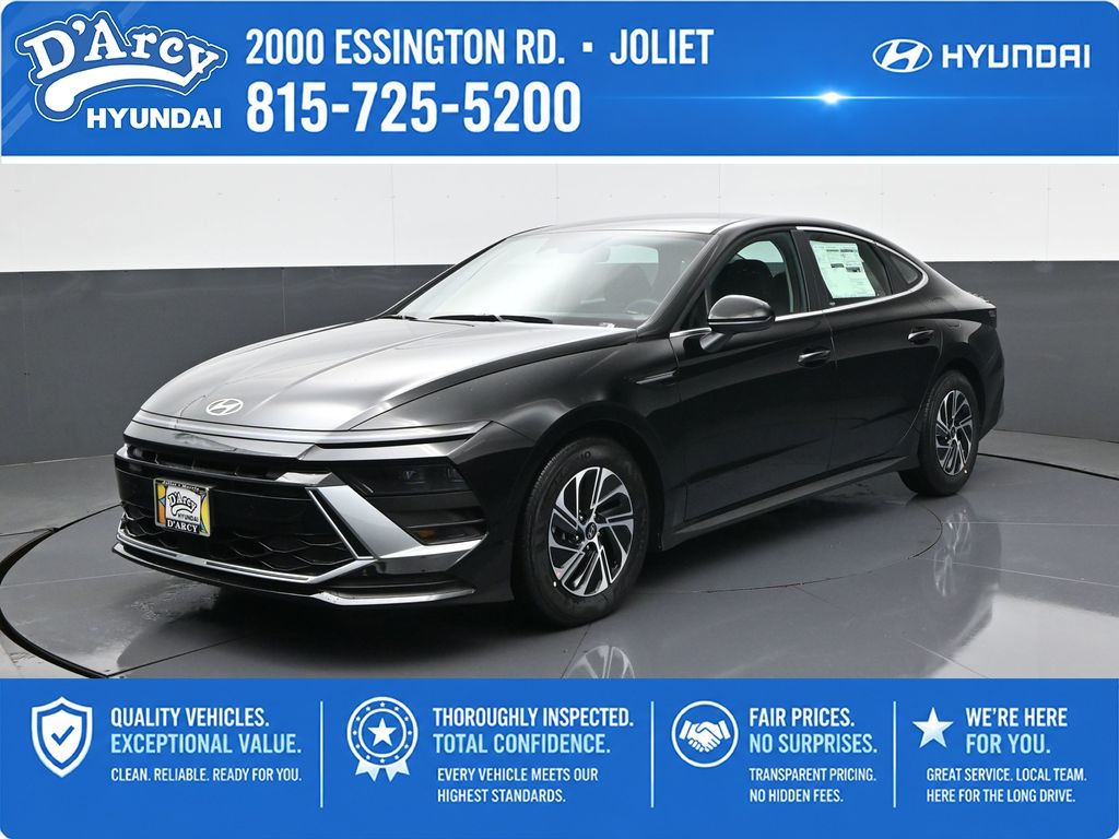 2026 Hyundai Sonata Blue's photo