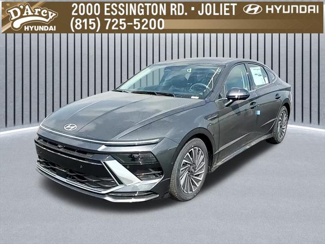 2025 Hyundai Sonata Hybrid Sedan 