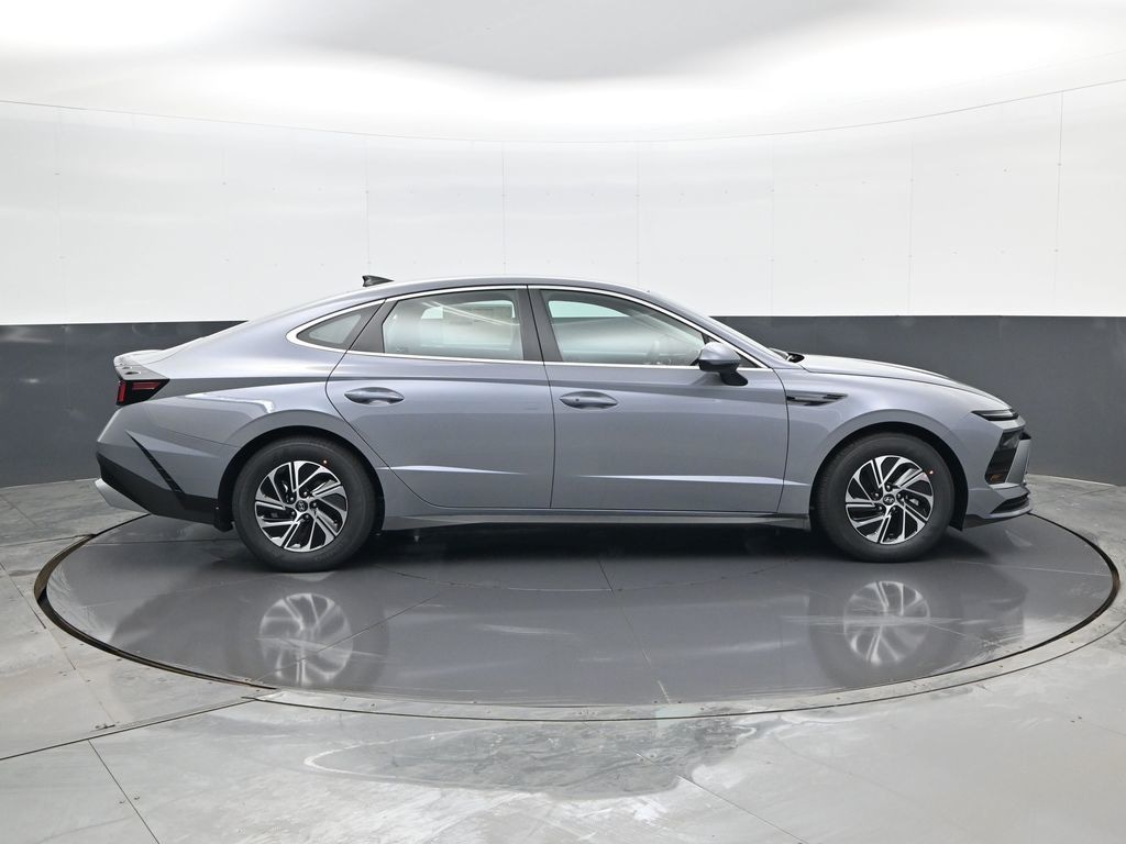 New 2026 Hyundai Sonata Hybrid Blue Sedan