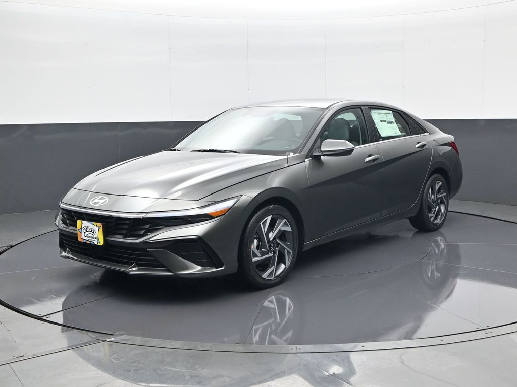 2026 Hyundai Elantra 2.0 Limited IVT's photo