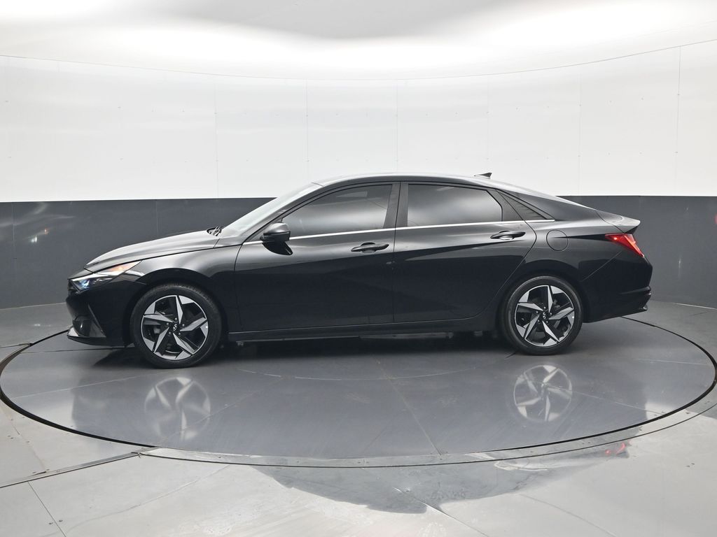 2023 Hyundai Elantra Limited - Photo 9