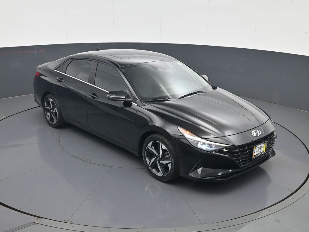 2023 Hyundai Elantra Limited - Photo 17