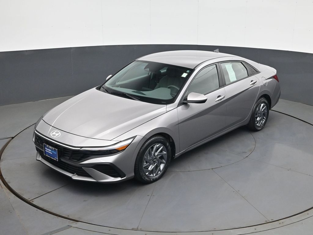2024 Hyundai Elantra SEL - Photo 13