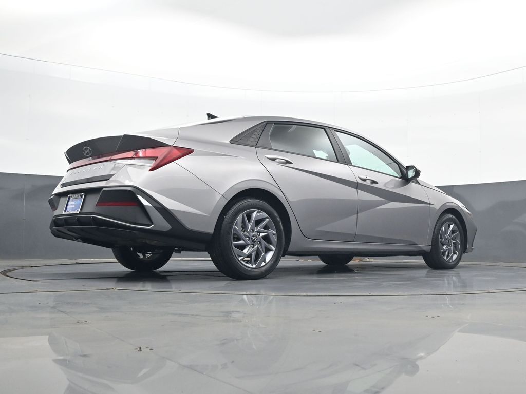 2024 Hyundai Elantra SEL - Photo 25