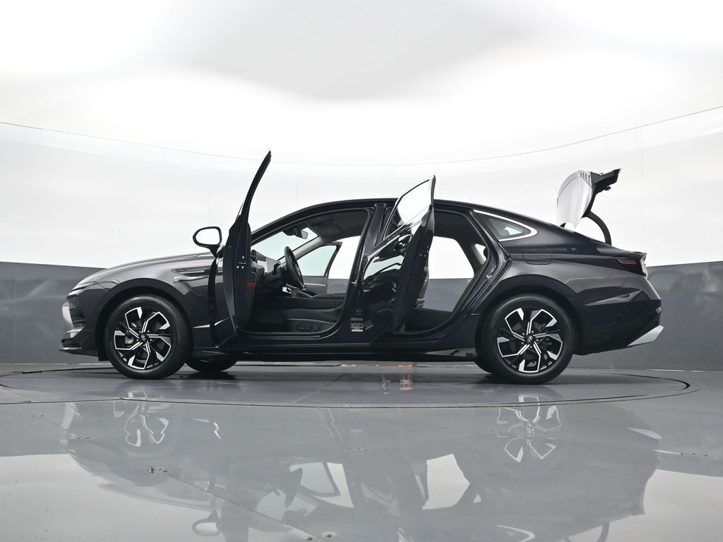 2025 Hyundai Sonata SEL - Photo 35