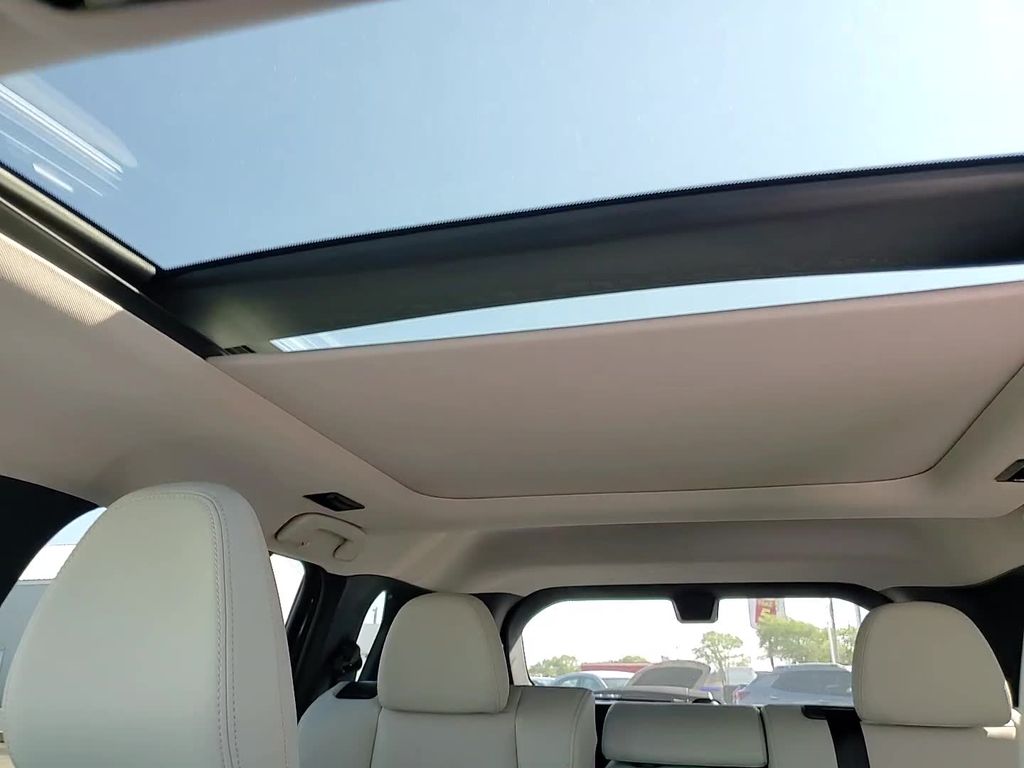 2025 Mitsubishi Outlander SEL Platinum Edition - Photo 33