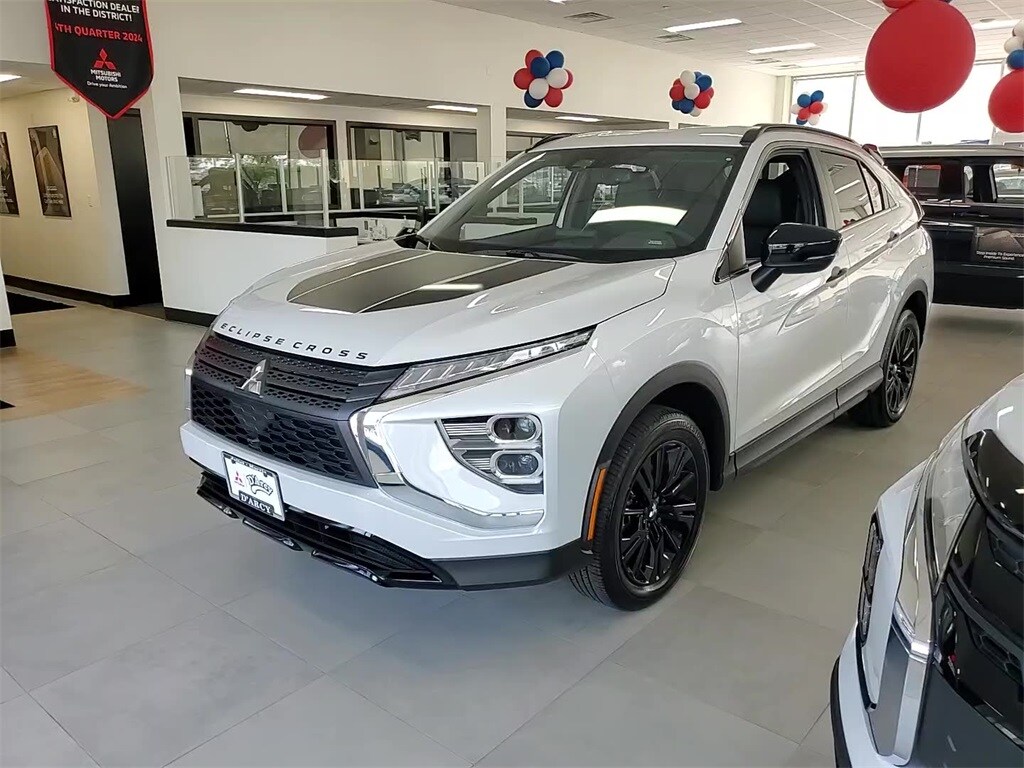 2025 Mitsubishi Eclipse Cross SEL photo 2