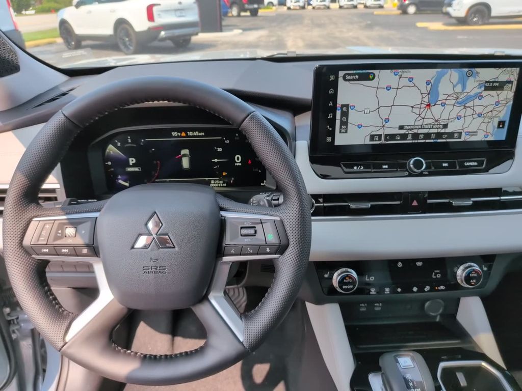 2026 Mitsubishi Outlander SE - Photo 26