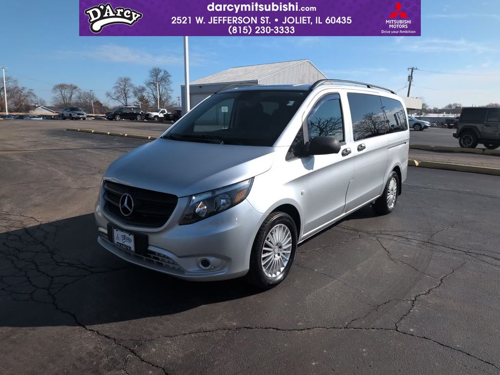 2017 Mercedes-Benz Metris Passenger Van Base
