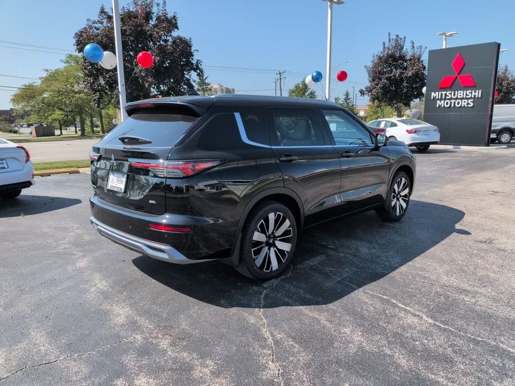 2026 Mitsubishi Outlander SEL - Photo 7