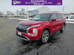 2025 Mitsubishi Outlander SE SUV