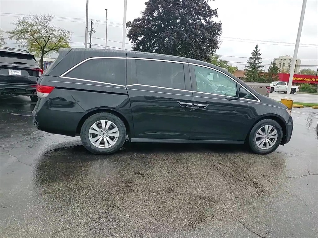 Used 2017 Honda Odyssey SE Van