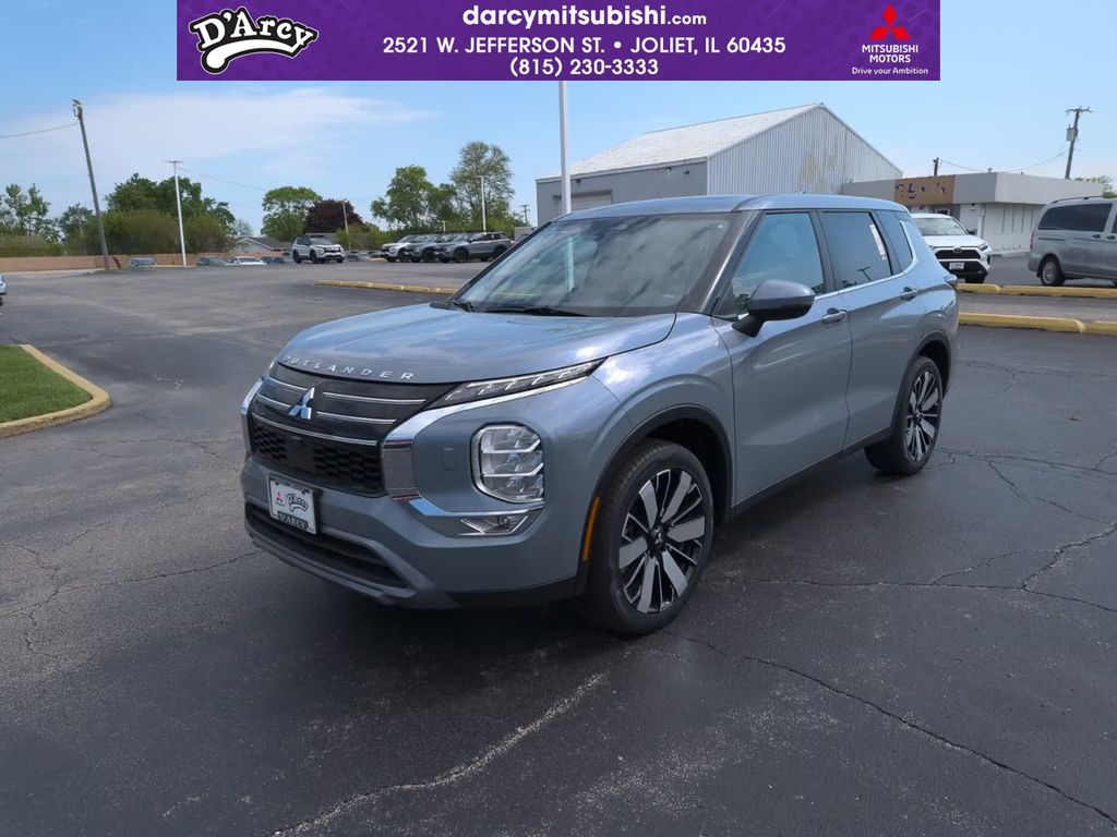 2026 Mitsubishi Outlander SE S-AWC's photo