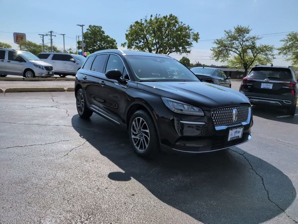 View vehicle photo 4