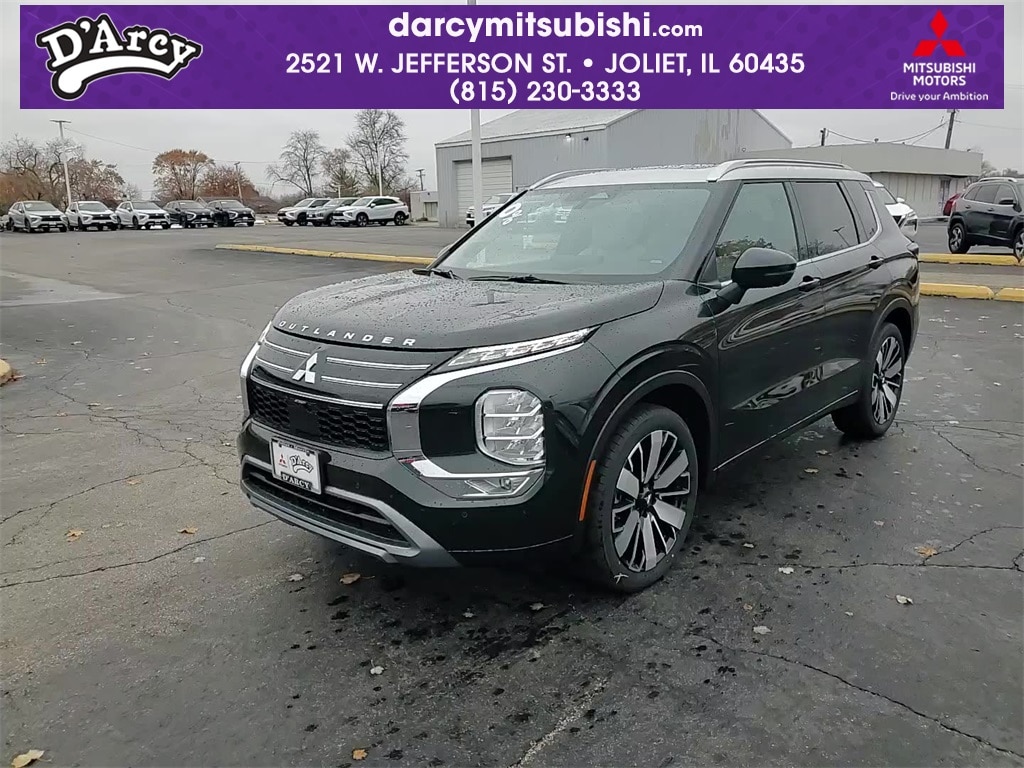 2025 Mitsubishi Outlander SEL Platinum Edition's photo