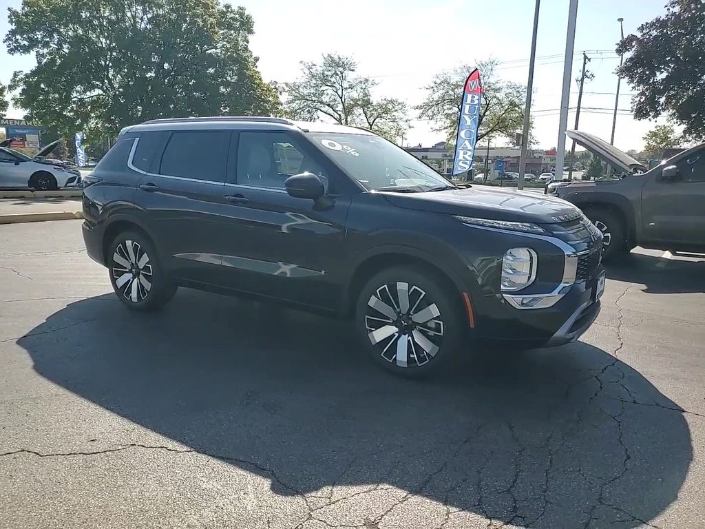 2025 Mitsubishi Outlander SEL Platinum Edition - Photo 8