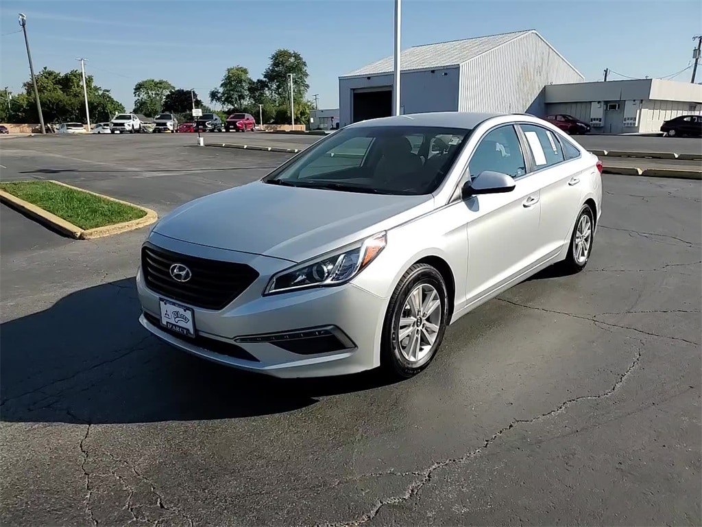 Used 2015 Hyundai Sonata SE Sedan