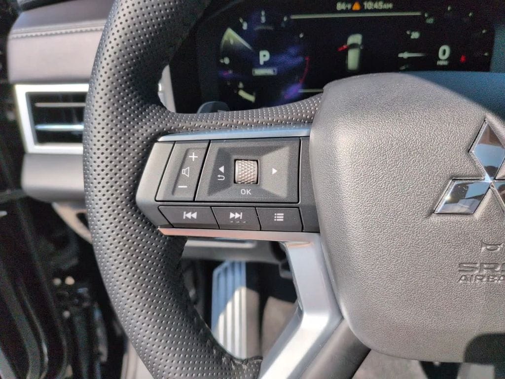 2026 Mitsubishi Outlander SEL - Photo 23