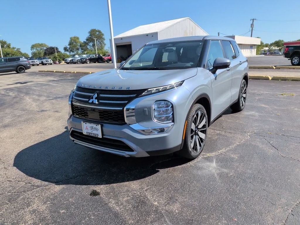 2026 Mitsubishi Outlander SE - Photo 12