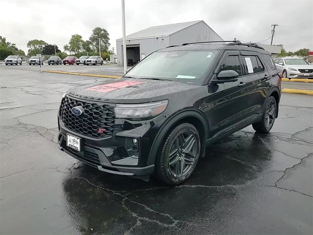 Used 2025 Ford Explorer ST SUV