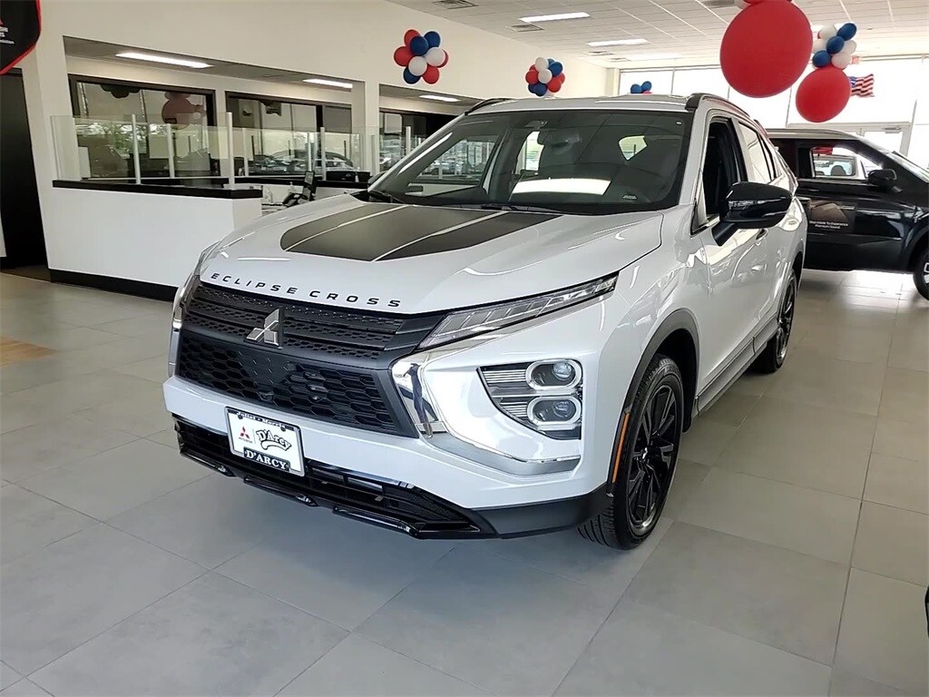 2025 Mitsubishi Eclipse Cross SEL photo 3