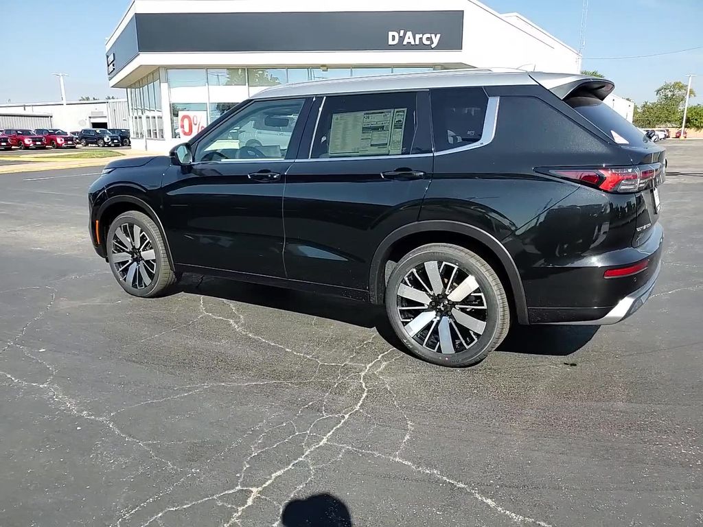 2025 Mitsubishi Outlander SEL Platinum Edition - Photo 19