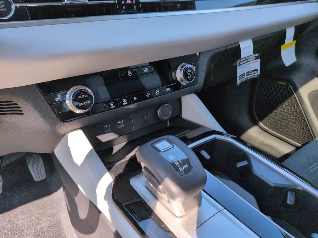 2026 Mitsubishi Outlander SE - Photo 24