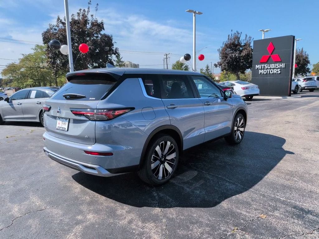 2026 Mitsubishi Outlander SE - Photo 6