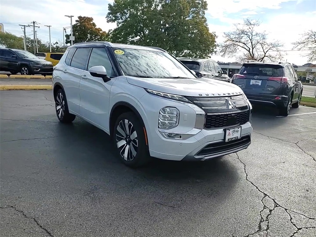 New 2025 Mitsubishi Outlander SEL SUV