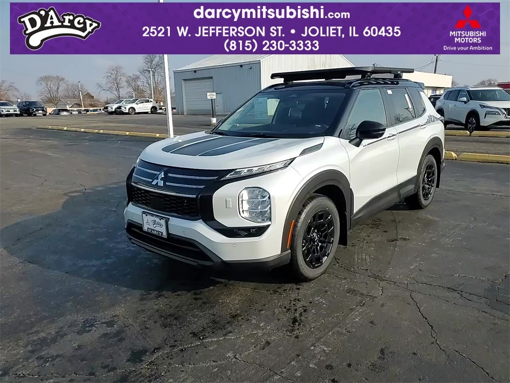 2026 Mitsubishi Outlander Trail Edition's photo