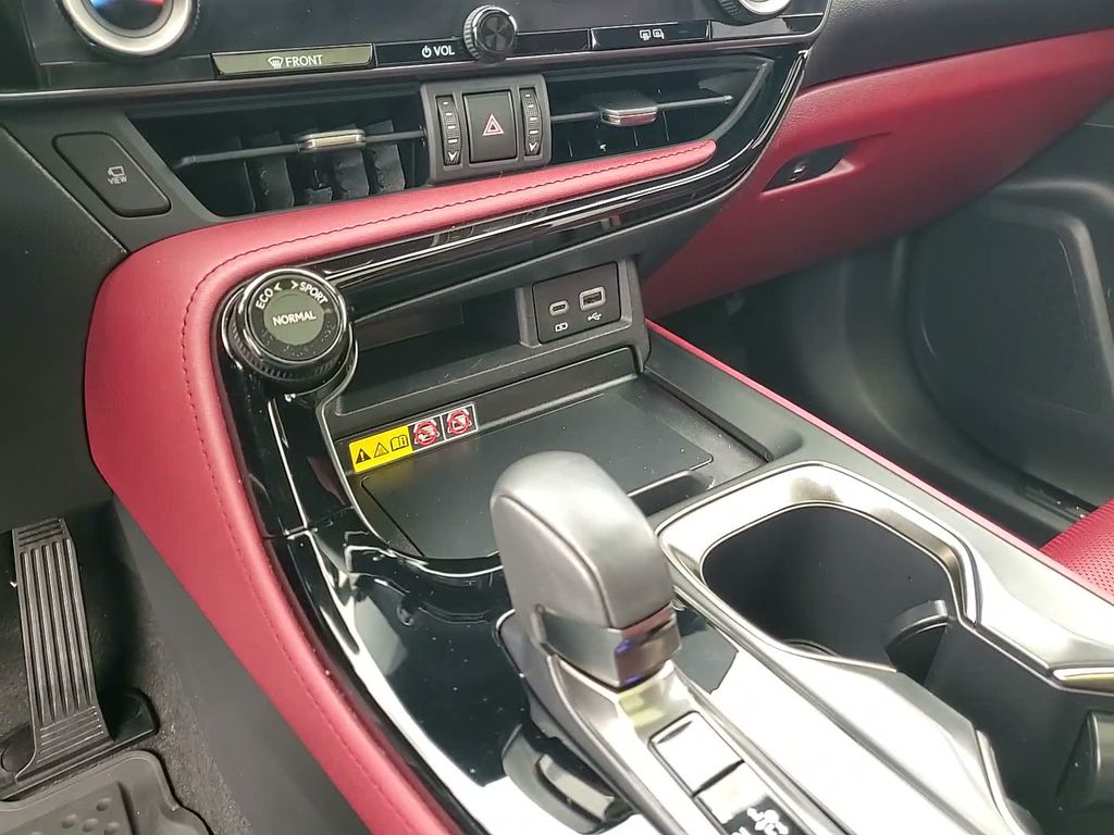 2024 Lexus NX 350 - Photo 21