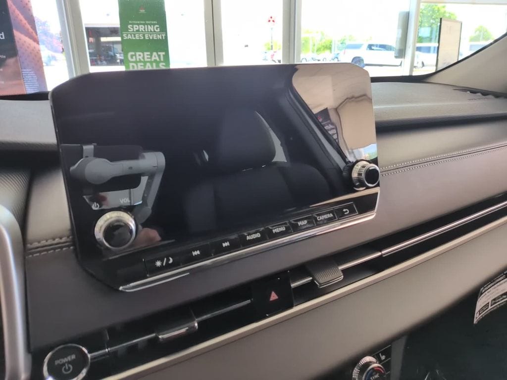 2025 Mitsubishi Outlander Plug-in Hybrid SE - Photo 22