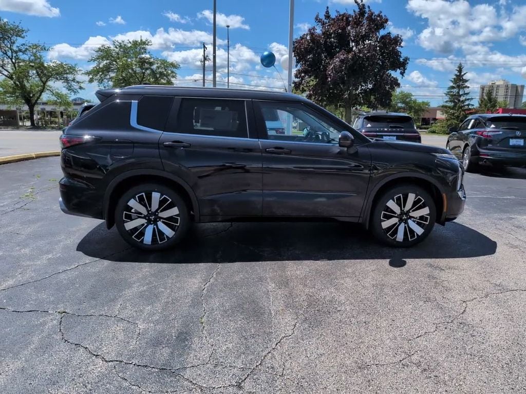 2026 Mitsubishi Outlander SEL - Photo 6