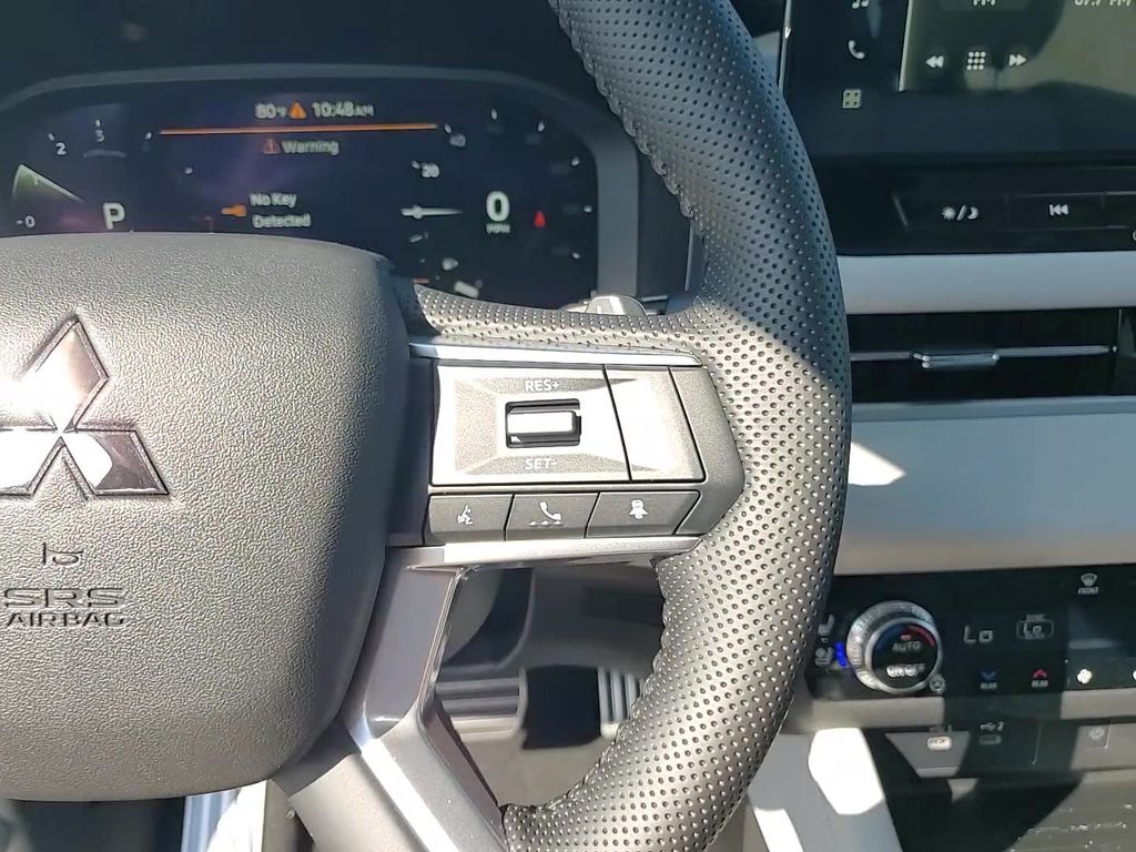 2025 Mitsubishi Outlander SEL Platinum Edition - Photo 29